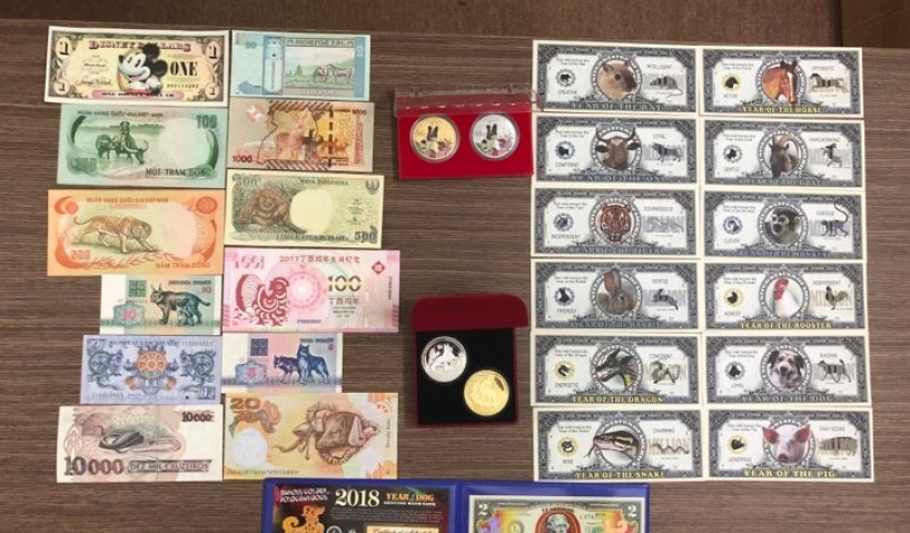 Đua nhau “săn” tiền lưu niệm hình linh vật Xuân Mậu Tuất 2018